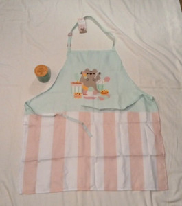 Pusheen The Cat Box Exclusive Apron And Cupcake Liners