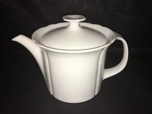 Arzberg CORSO WHITE TEAPOT W/ LID 4 Cups Made In Germany Like New Condition !