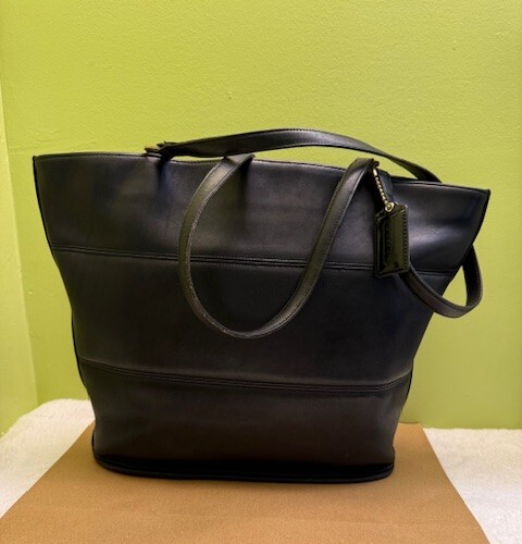 バッグ 716 vintage old coach leather tote bag COACH Vintage Tribeca Black Leather Shoulder Handbag Tote