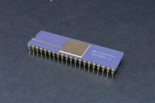 National Semiconductor NSC800D-41 40-pin CMOS 1 MHz CPU/ MIcroprocessor