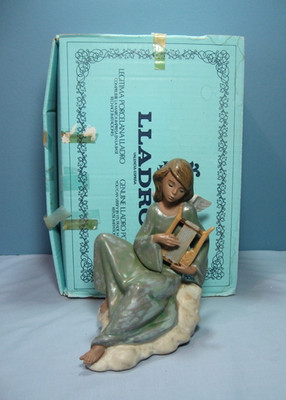 Lladro Porcelain Gres Figurine 2194 Heavenly Strings Retired Angel Playing Harp