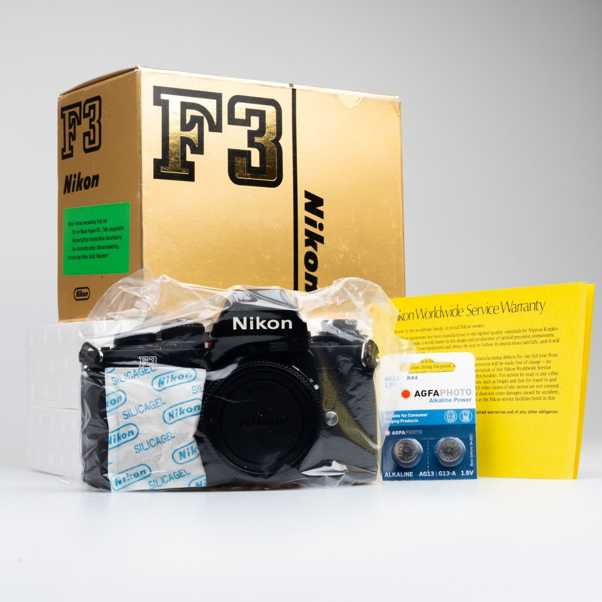 ⭐MINT⭐ Nikon F3 Body Classic 35mm Film Camera w/ BOX Fully