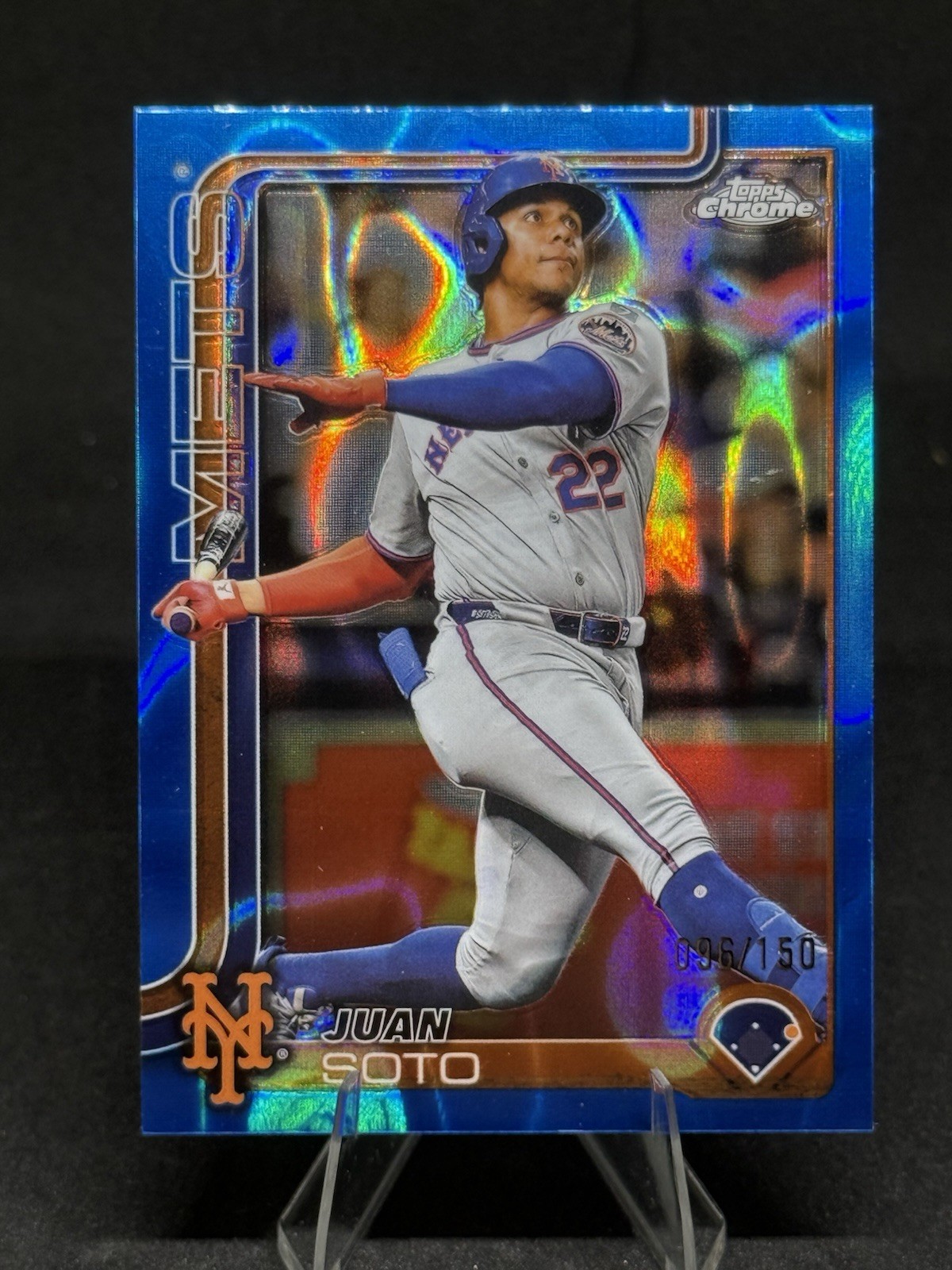 Juan Soto 2025 Topps Chrome #200 Blue Lava Refractor /150 New York Mets