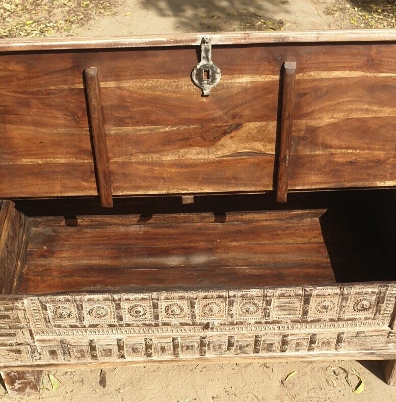 Coffee table antique trunk storage old wooden trunk chest vintage box