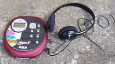 RCA RP2480 Personal Portable Compact Disc CD Player MP3  Koss Headphones