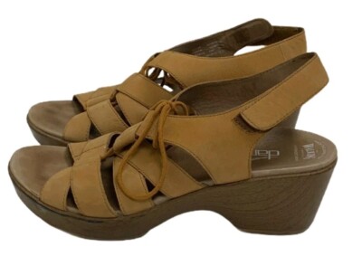 Dansko Size 39 The Walking Company Comfort Tan Leather Lace