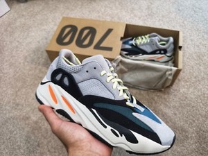 yeezy wave runner 700 uk release