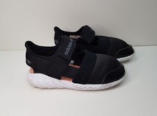 ADIDAS DOOM KIDS SIZE 8.5UK EU26 BOYS GIRLS BLACK WALKING SANDALS SHOES TRAINERS