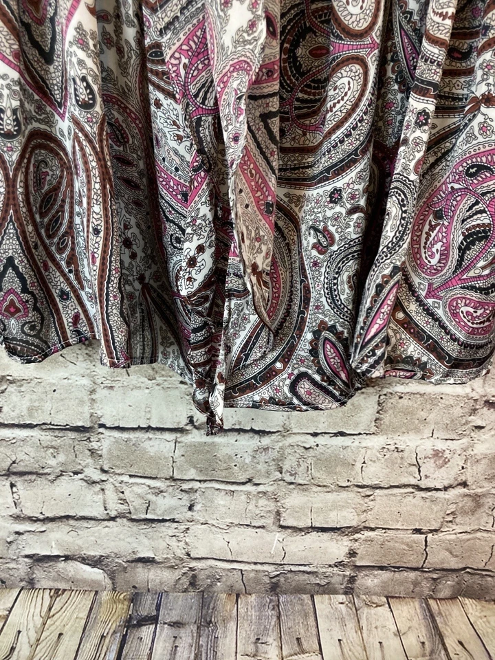 Top Essentials Milano para mujer XL rosa y negro cachemir satinado corbata frontal en capas Foto 2 de 4