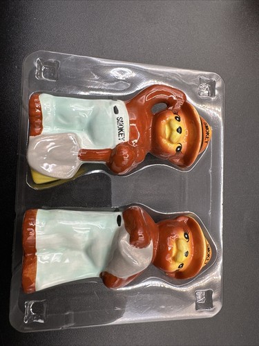 Vintage Smokey the Bear salt and pepper shakers Shovel and Bucket Original Box - Picture 15 of 15