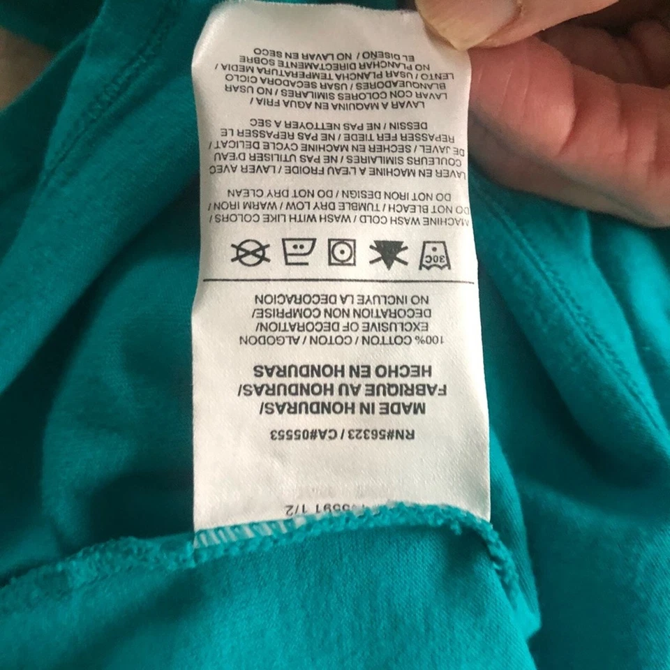 Nike T-shirt athletic cut size medium - Image 4 of 4