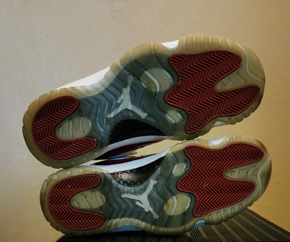 Air Jordan 11 ретро 2016 низкие вишневые РАЗМЕР 10,5 МУЖСКИЕ 528895 102 - Изображение 4 из 4