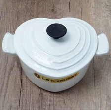 LE CREUSET Cocotte Damour Heart Dutch Oven Cast Iron White Gift From Japan