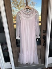 Vintage Spotlight Brand Nylon Nightgown And Robe Set Light Pink Lace Pearl New M