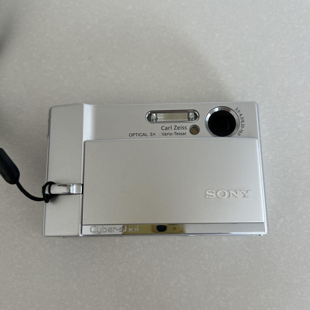 デジタルカメラ SONY Cyber-shot DSC-T30 Amazon | ソニー SONY デジタルカメラ サイバーショット T30 シルバー