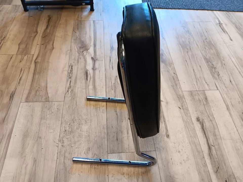 77 KAWASAKI KZ650 SISSY BAR RESPALDO Foto 3 de 4