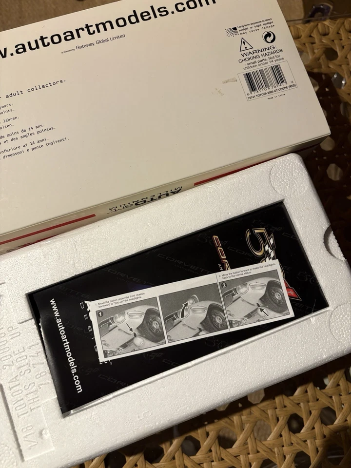 AUTOart Millennium 1/18 Toyota 2000GT Coupe Diecast Model Car 78741 - Photo 4/4