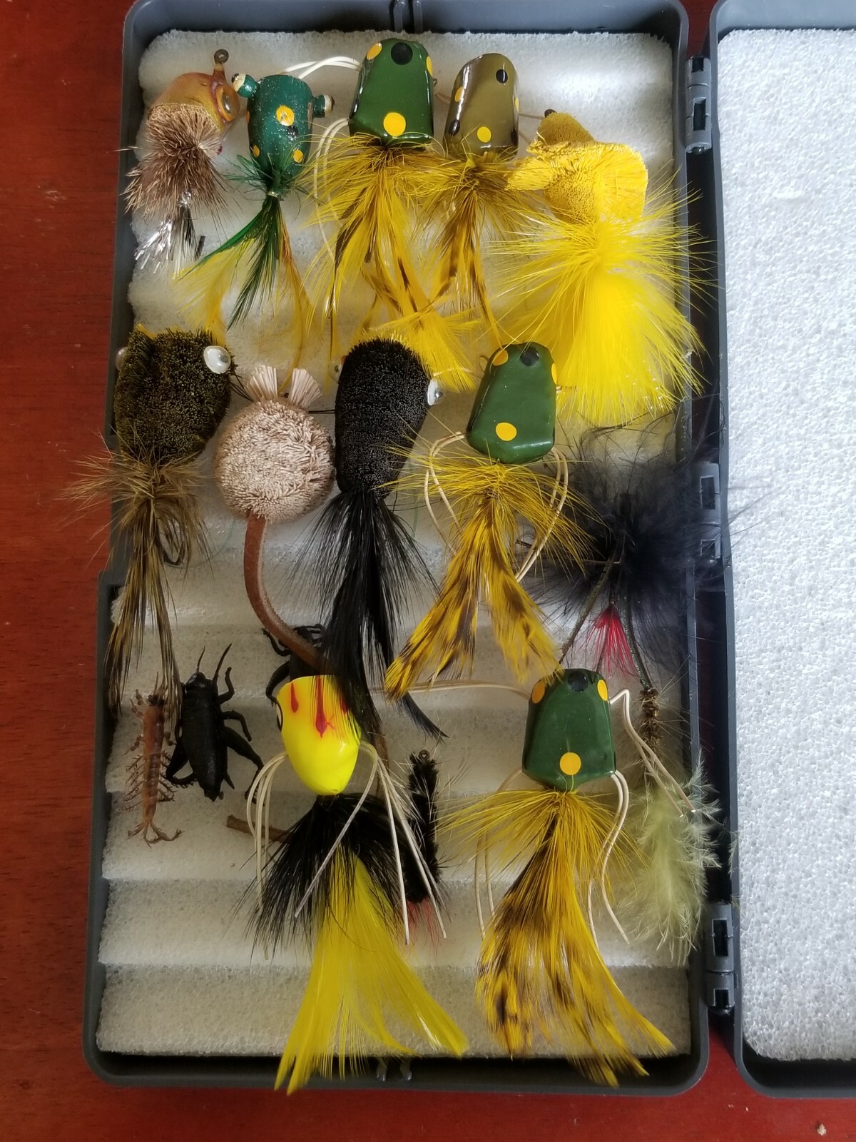  Fly Assortment Lot Poppers Bass Flies in case - Image 2