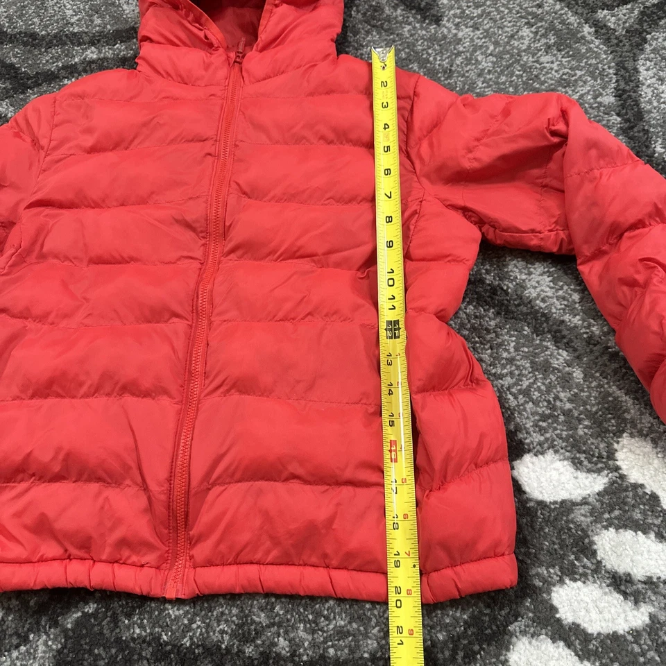 UNIQLO Sz 150 (kid M 10-12 Yrs Old)Hooded Down Jacket Great Condition Red Hoodie - Image 4 of 4