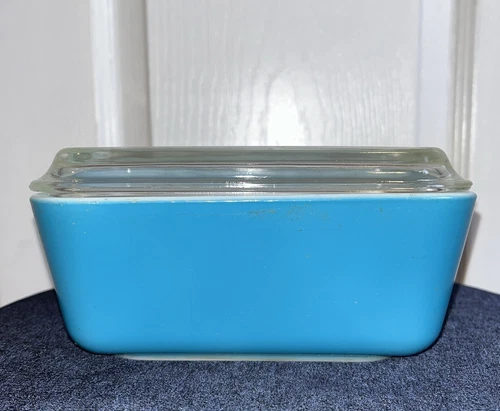 VTG Pyrex 0502 Turquoise Blue Rectangular Refrigerator Dish Ribbed Lid 1.5 PT