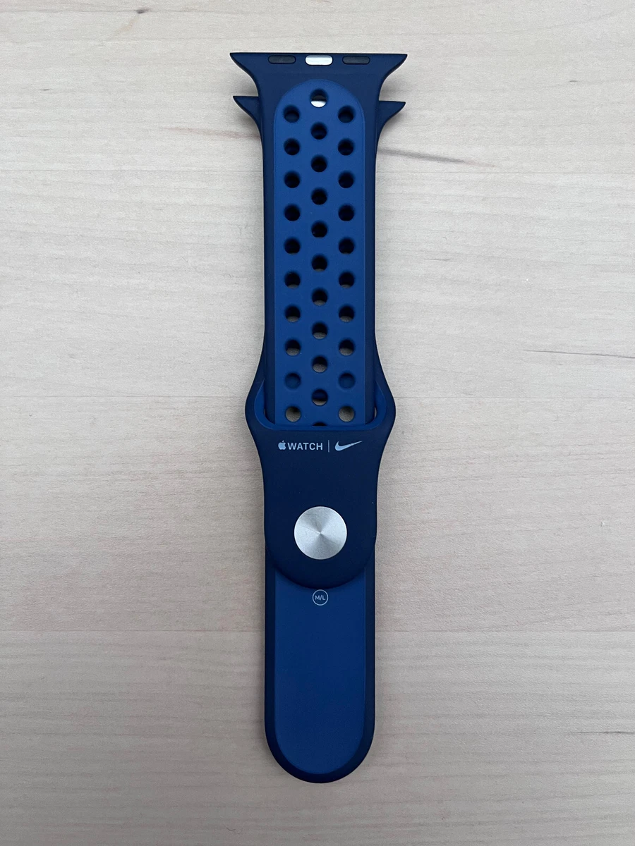 navy blue nike apple watch band
