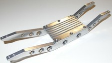 E-maxx 3903 Or 3908 Machined Finished Bottom Braces With Free Center Skid E-maxx 3903 Or 3908 Machined Finished Bottom Braces With Free Center Skid