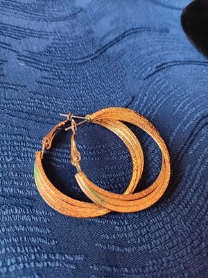 EXPENSIVE LOOKING 2 X 2'' GOLD TONE HOOP EARRINGS- PRETTIER THAN IN PICS!