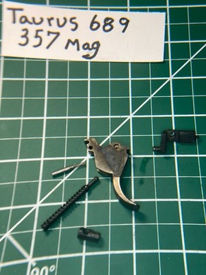 Taurus 689 ,357 mag , Trigger, Center pin. swivei. bolt. 