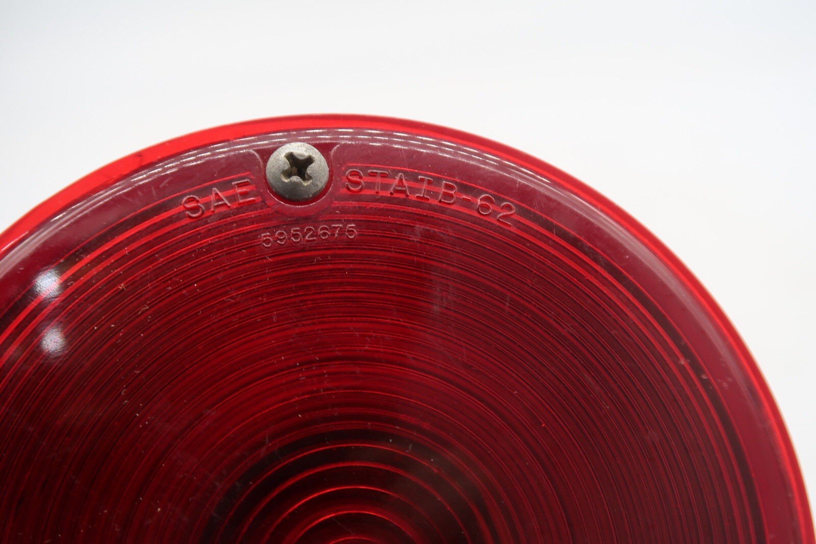1960-64 Chevrolet Fleetside truck tail light R1D-60 - Vintage image 2