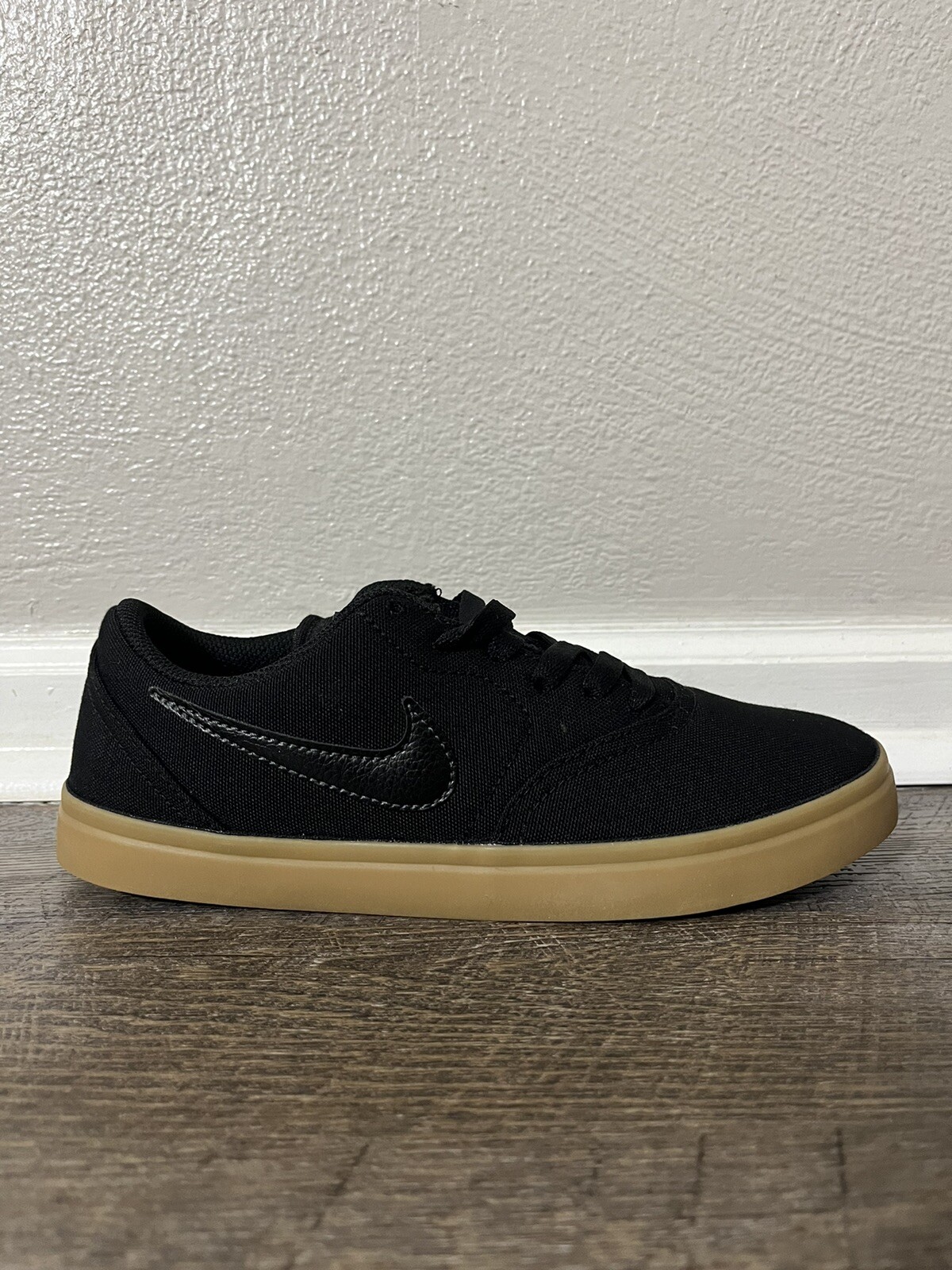 Nike SB CHECK Canvas GS Black Gum Skate Boarding Youth Shoe Size 6.5 905373-006