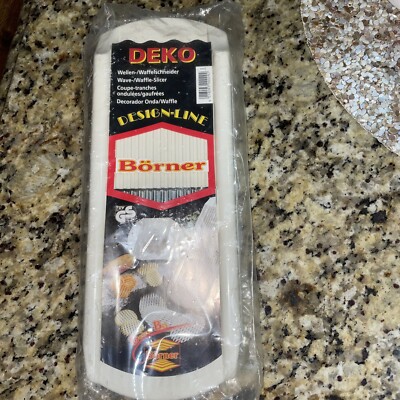 NIP Borner Germany Waffle Design Slicer (plastic)
