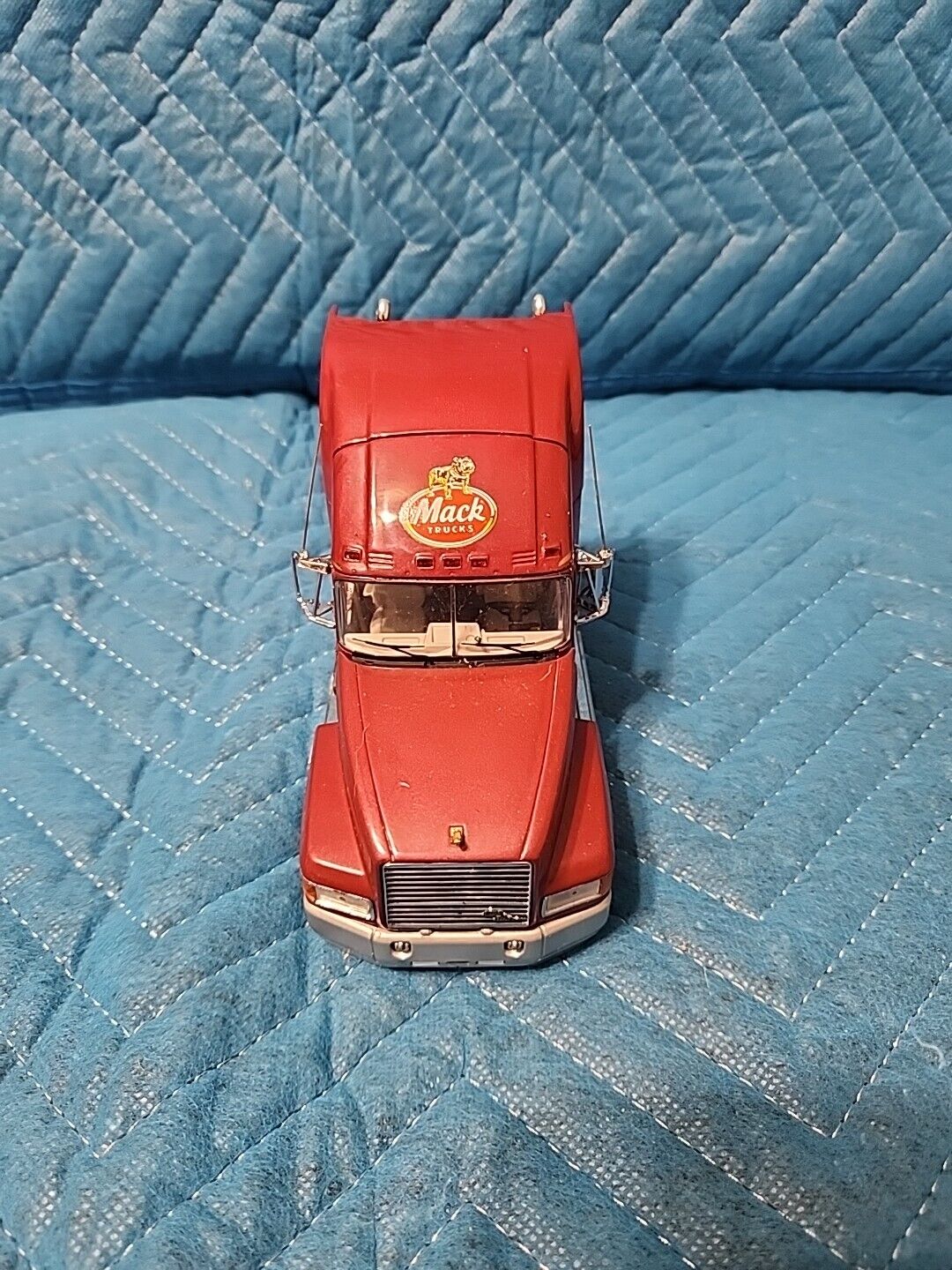 Picture 3 of 8