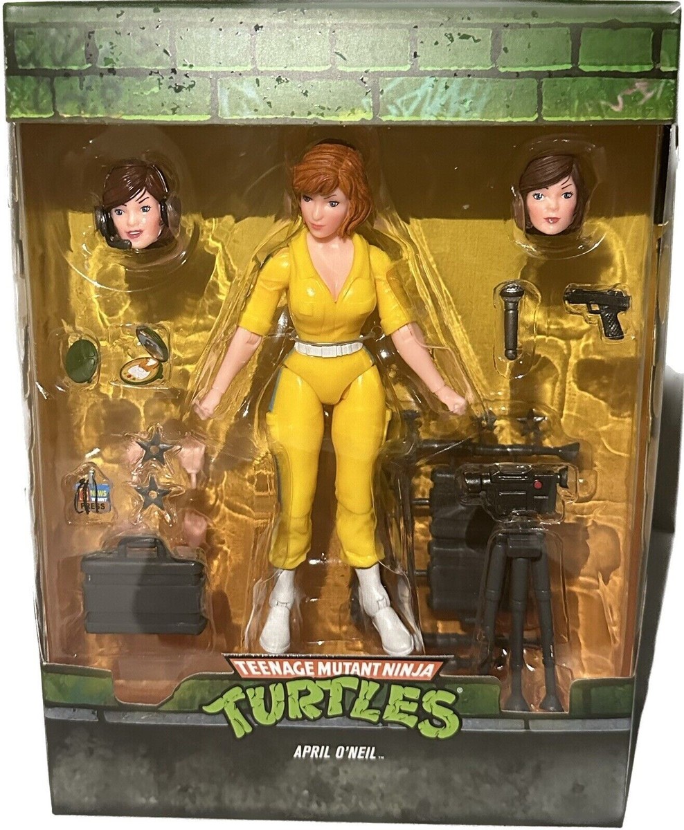 Super 7 Ultimates Teenage Mutant Ninja Turtles April O'Neil