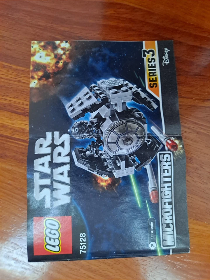 LEGO Star Wars 75128 TIE Advanced Prototype, foto 2 de 4