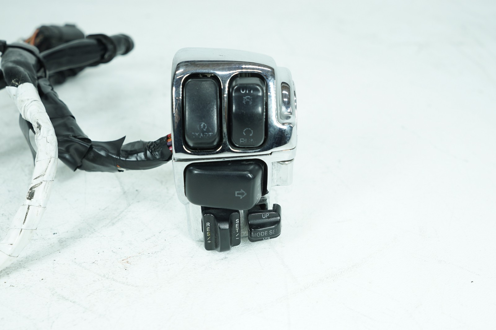 2007 Harley Touring CVO Screamin Eagle Right Engine Start Kill Switches Controls