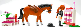 LEGO BELVILLE 7587 : Horse Jumping, Complete with Instructions & Box