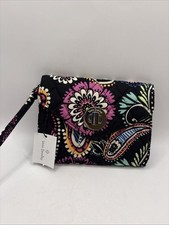 Vera Bradley Your Turn Smartphone Wristlet Clutch Bandana Swirl NWT