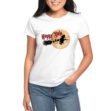 CafePress Happy Yule T Shirt Women's T-Shirt 1030248992