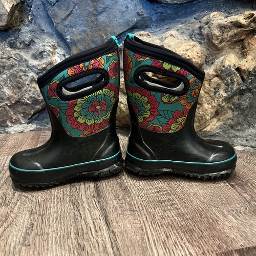 Bogs Pansies Little Girls Toddler Rubber Boots Size 7 Floral & Black Insulated - Picture 5 of 7