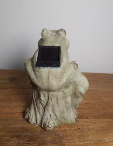 Solar light Snail Squirrel Frog Garden Ornament Rustic Outdoors - Picture 19 of 25
