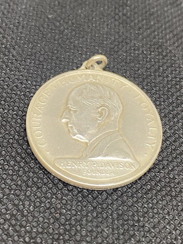 Banker’s Trust 1908-1928 -TIFFANY & CO’S Founder Sterling Silver Pendant-RARE - Picture 7 of 24
