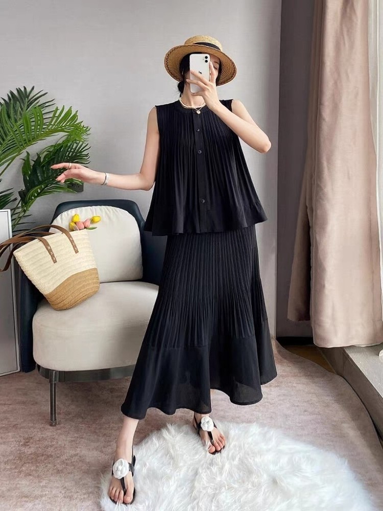 Pleats Please Issey Style Pleated Skirt with Flares, Long Flared Pleated Skirt