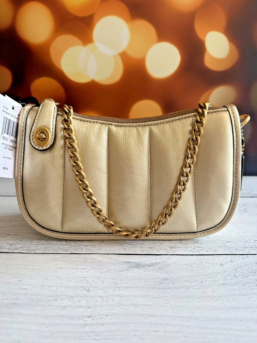 coach クラッチバッグ　ゴールド色 COACH Swinger 20 Metallic GOLD Leather Clutch w/ Quilting Chain
