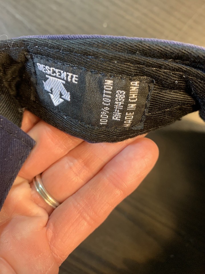 Descente Golf Mens Hat Visor Blue White Adjustable FLAWS Faded