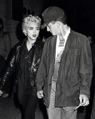 8x10 Sean Penn and Madonna GLOSSY PHOTO photograph picture print