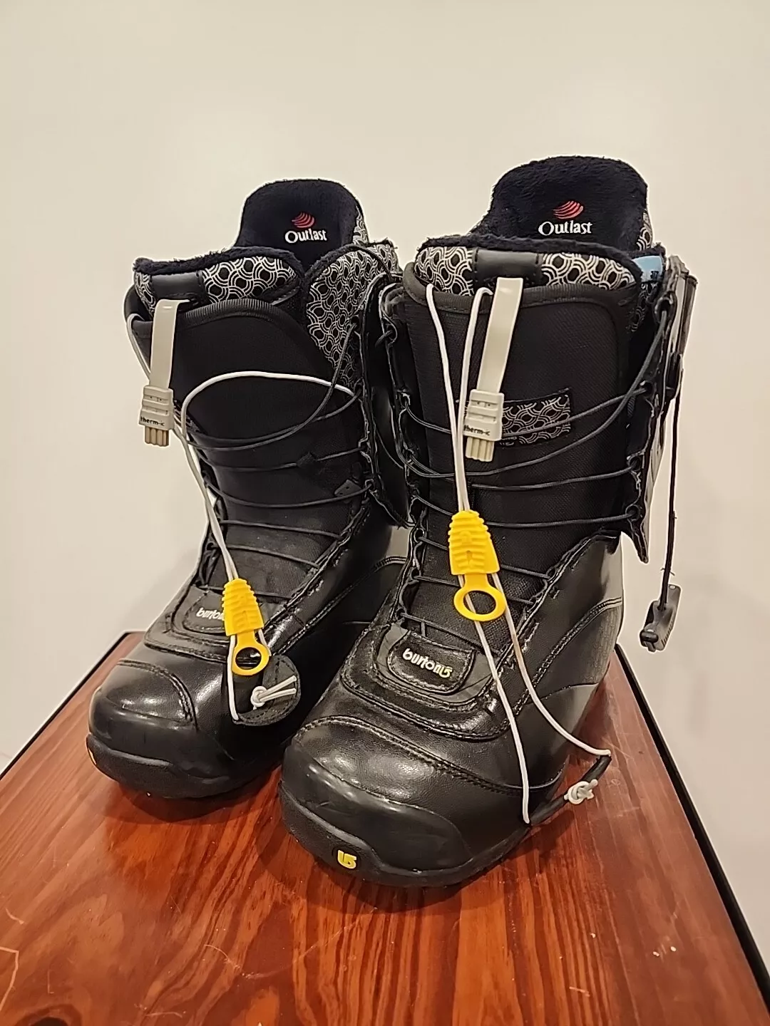 Bottes de snowboard Burton SUPREME cuir noir/blanc chauffant femme taille 8 excellent état