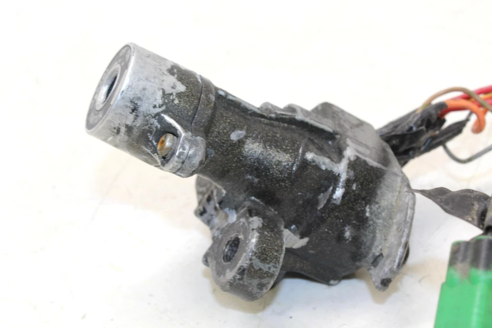 2002 Suzuki Gsxr600 conjunto de trava de ignição com tampa de gás! SEM CHAVE! - Imagem 3 de 4