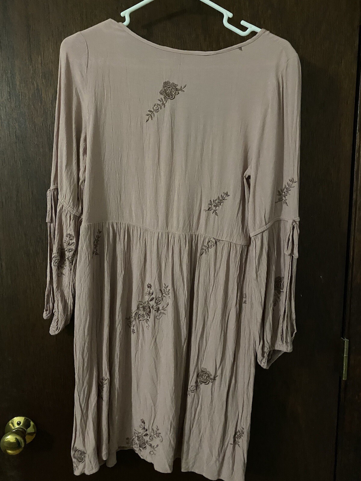 American Eagle Embroidered Split Sleeve Shift Dre… - image 3