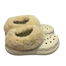 Crocs Furever Crush Clog in Off White - size 9