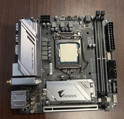 GIGABYTE Z390 I AORUS Pro WiFi Mini-ITX Motherboard + Intel i5-9400F CPU + Stock